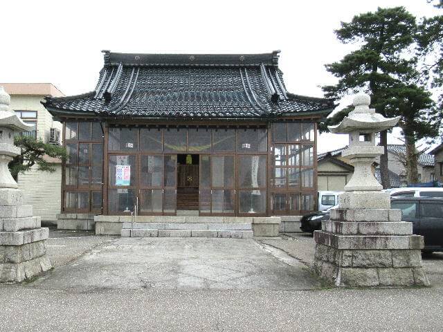 魚津諏訪神社社殿