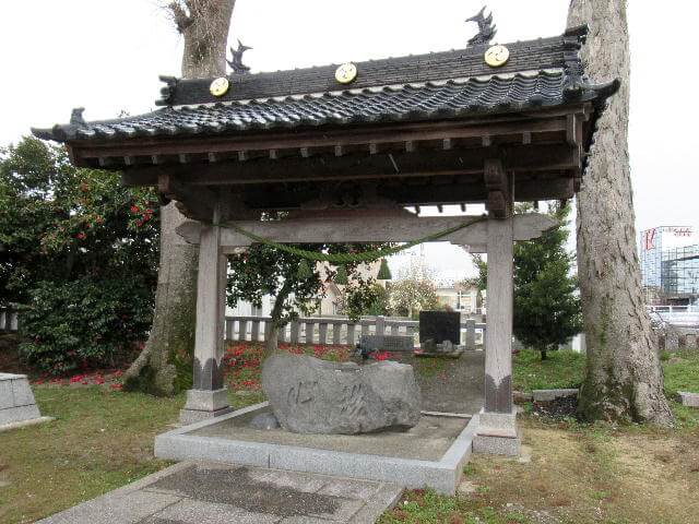 建石勝神社の手水舎
