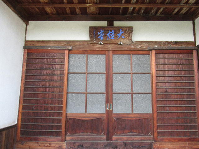 長壽寺お堂入口