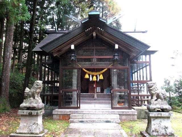 宇奈月神社社殿