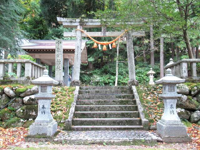 宇奈月神社鳥居