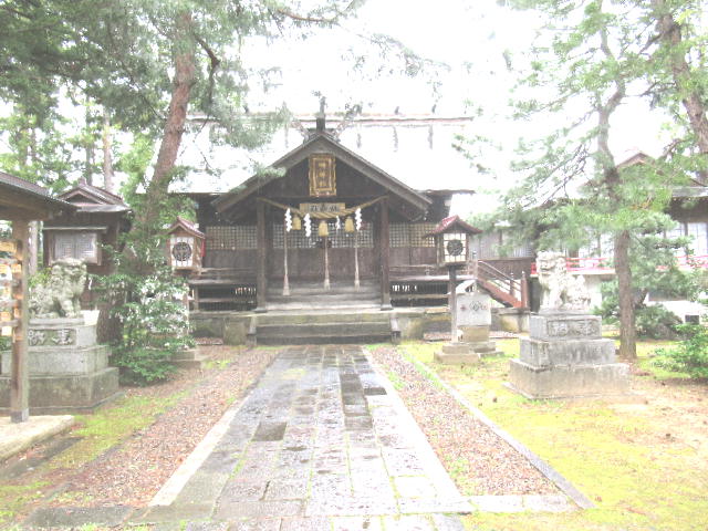 榊神社拝殿